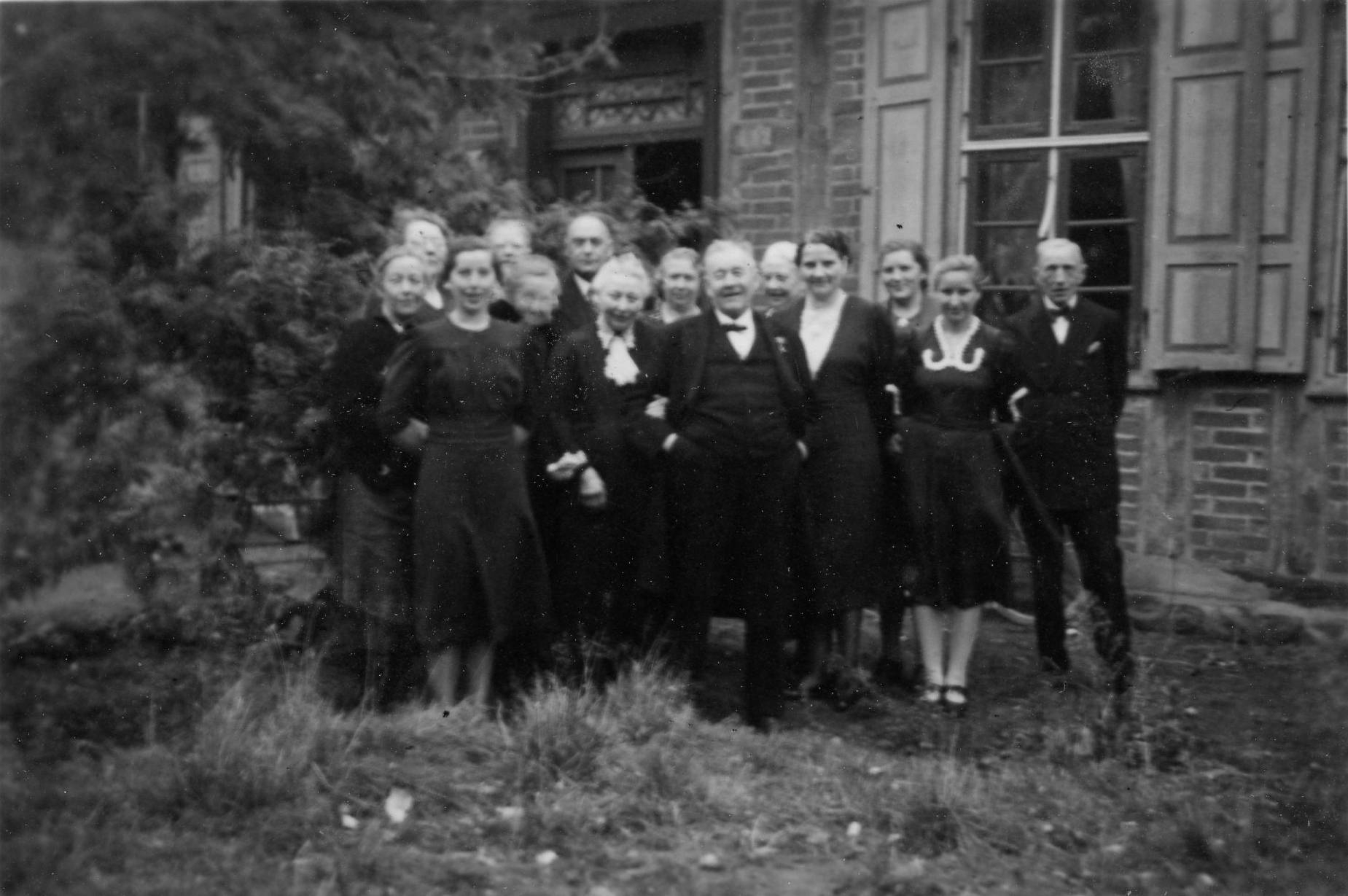 Einige Gäste zur Goldenen Hochzeit von Agnes und Heinrich Hopp.