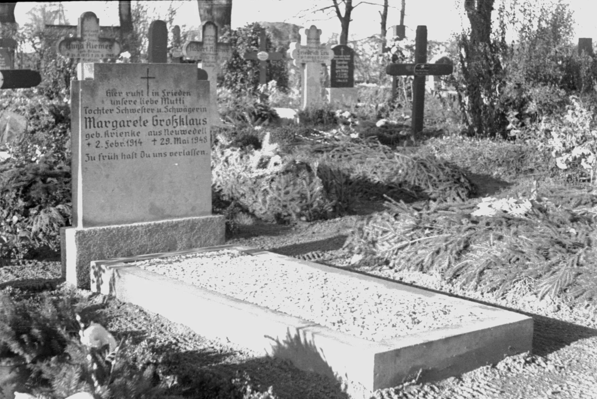 Friedhof Neukalen, um 1955 (4)