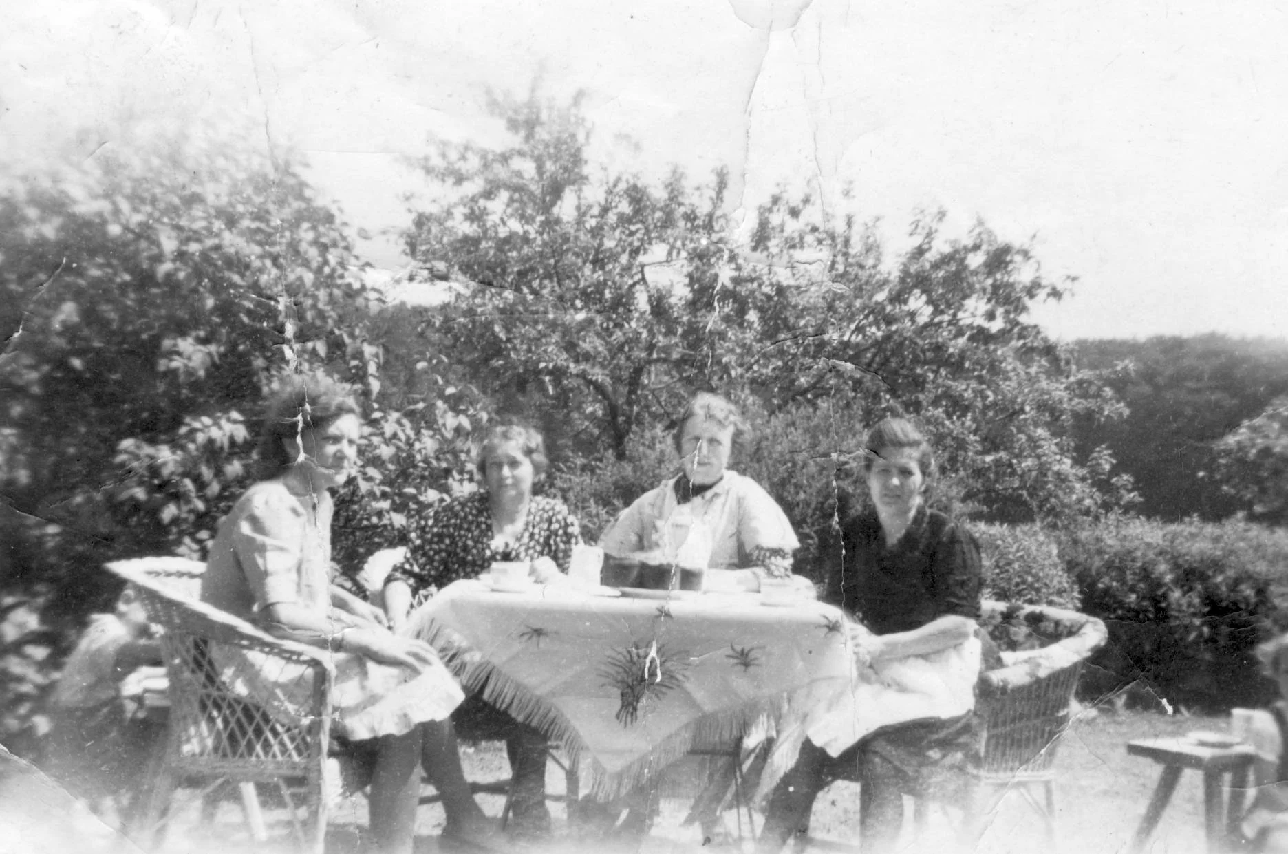Von links Elsbeth Schmidt, Resel Schröder, Maria Kneier und Martha Kustus