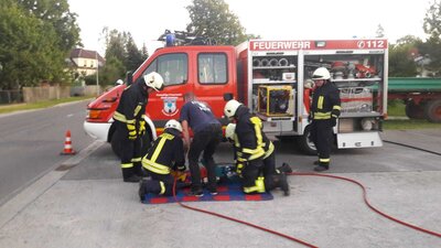 Foto des Albums: TH-Ausbildung Ortswehr Schorbus