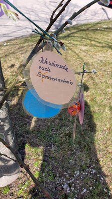 Foto des Albums: Osterhasen und Osterbrunnen