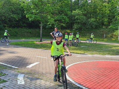 Foto des Albums: Auf dem Weg zum Fahrradführerschein