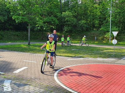 Foto des Albums: Auf dem Weg zum Fahrradführerschein