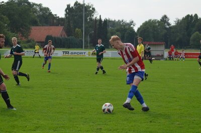 Fotoalbum FC Hevesen - TSV Krankenhagen