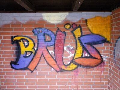 Foto des Albums: Graffiti in Brüz (14. 07. 2020)