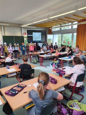 Foto des Albums: Erste Schritte im neuen Schulhaus