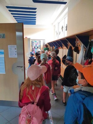 Foto des Albums: Erste Schritte im neuen Schulhaus