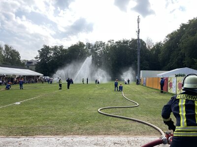 Foto des Albums: 30. Feuerwehrfest mit Einweihung der Kunststoffbahn (05.09.2021)