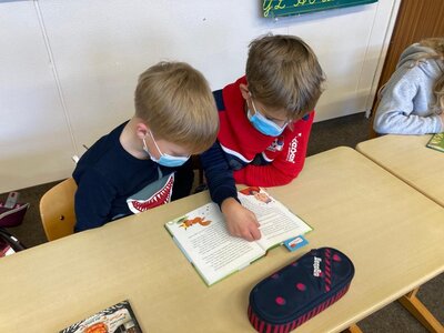 Foto des Albums: Bücherkoffer 2022