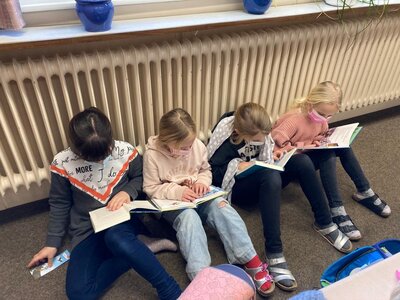 Foto des Albums: Bücherkoffer 2022
