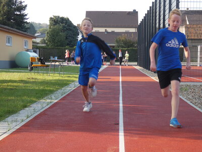 Foto des Albums: Einweihung Kleinsportanlage mit einem tollen Sportfest