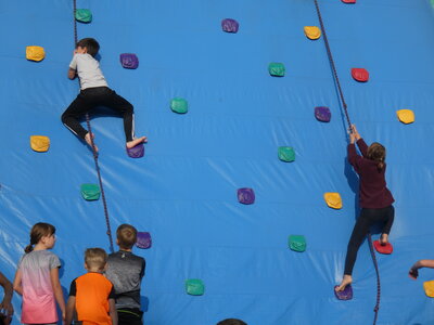 Foto des Albums: Einweihung Kleinsportanlage mit einem tollen Sportfest