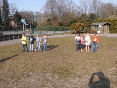 Foto des Albums: Schulclub zum Thema links-rechts