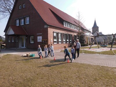 Foto des Albums: Schulclub zum Thema links-rechts