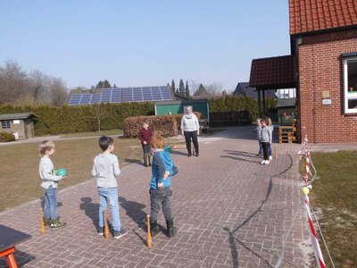 Foto des Albums: Schulclub zum Thema links-rechts
