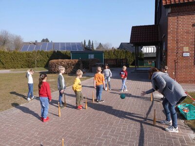 Foto des Albums: Schulclub zum Thema links-rechts