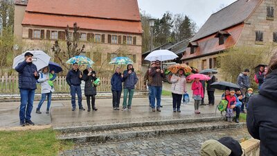 Foto des Albums: Osterkrone und Osterbrunnen