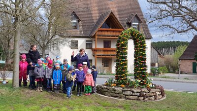 Foto des Albums: Osterkrone und Osterbrunnen