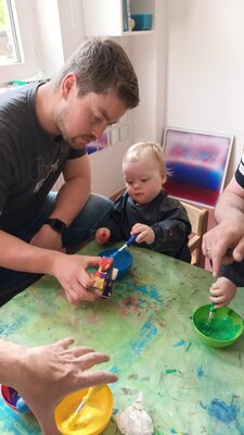 Foto des Albums: Die Papa´s basteln und die Mama´s kommen zum Muttertagskaffee