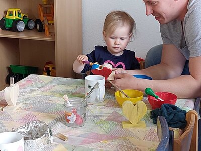 Foto des Albums: Die Papa´s basteln und die Mama´s kommen zum Muttertagskaffee