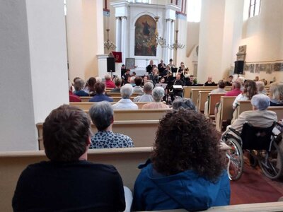 Foto des Albums: Kunstmarkt und Konzert in der Kirche (10. 06. 2022)