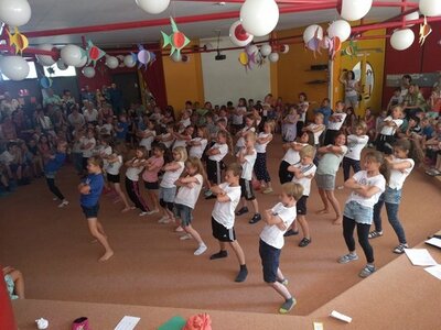 Foto des Albums: Verabschiedung der vierten Klassen