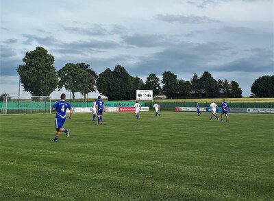Foto des Albums: 100 Jahre Vorwärts: Spiel der Alten Herren