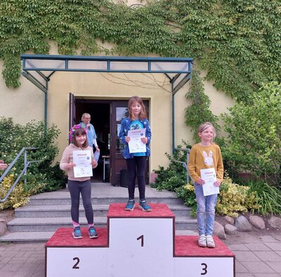 M&auml;dchen Jahrgang 2013  (Bild vergr&ouml;&szlig;ern)