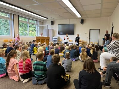Foto des Albums: Schulversammlung 8/22