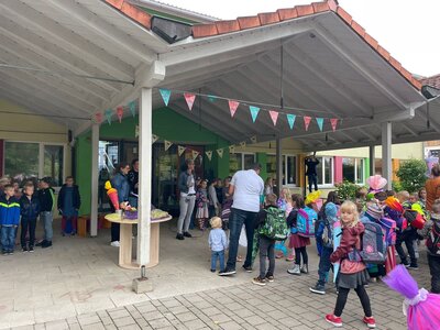 Foto des Albums: Herzlich Willkommen an der Grundschule Hollstadt-Wollbach