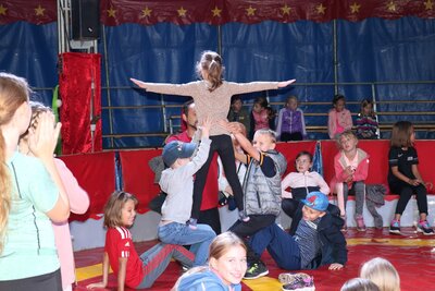 Foto des Albums: Zirkus-Probe