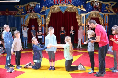Foto des Albums: Zirkus-Probe