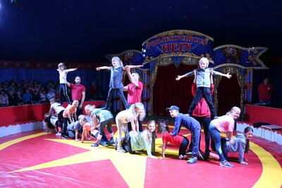 Foto des Albums: Zirkus-Probe