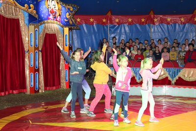 Foto des Albums: Zirkus-Probe