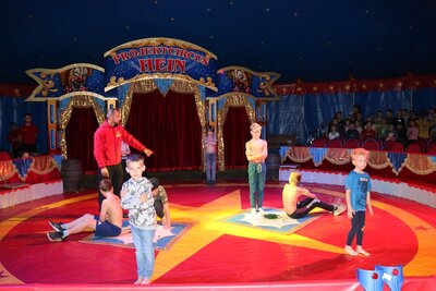 Foto des Albums: Zirkus-Probe