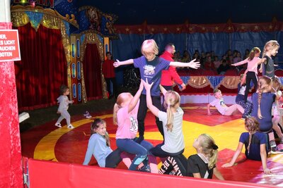 Foto des Albums: Zirkus-Probe