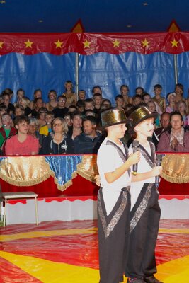 Foto des Albums: Zirkus-Galavorstellung