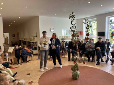 Foto des Albums: Besuch der Tagesgäste St. Josef