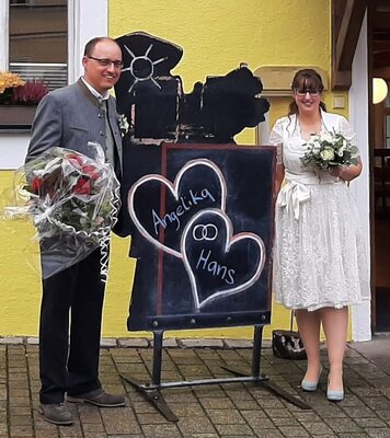 Foto des Albums: Hochzeit unseres Kommandanten und unserer Jugend- und Kinderwartin