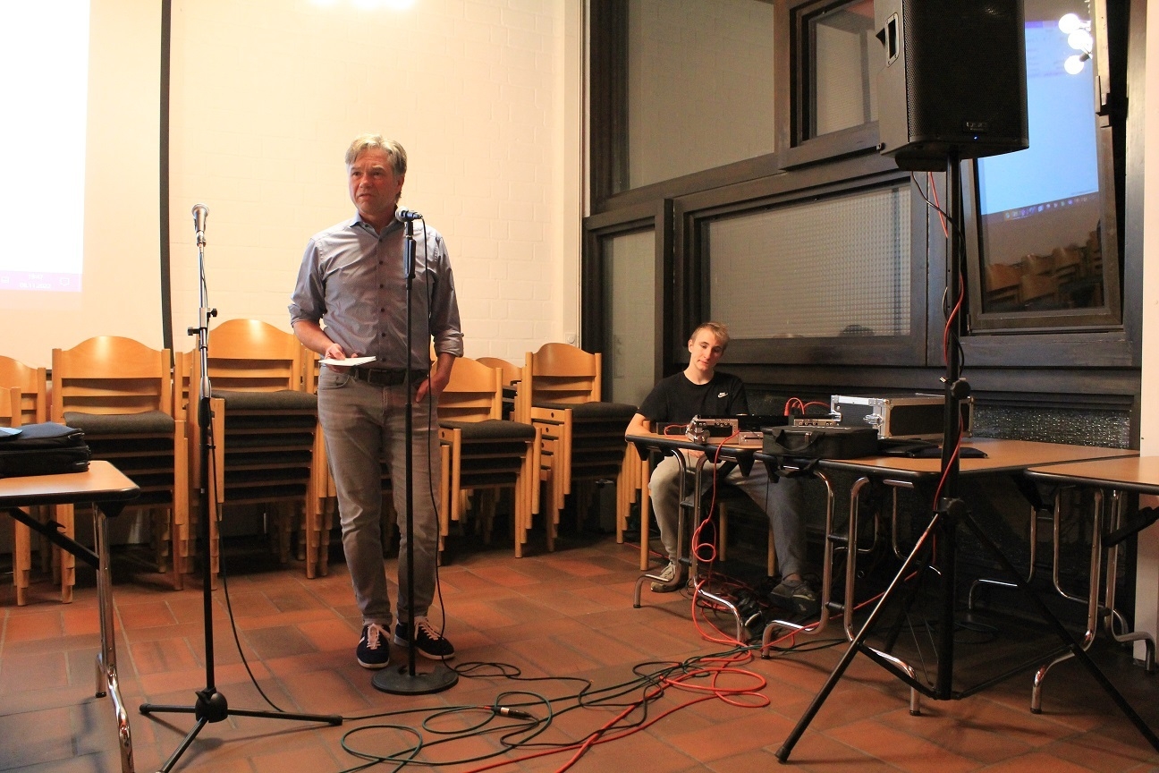 Bild: Lesung von Dr. Knuth Martens
