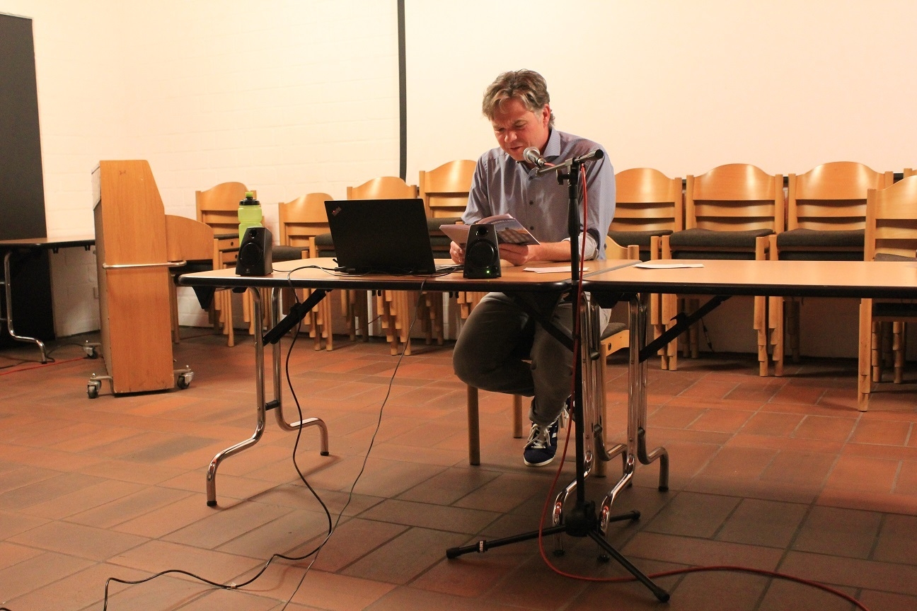 Bild: Lesung von Dr. Knuth Martens