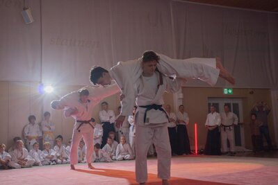Foto des Albums: Budo-Gala zum 35-jährigen Jubiläum +1 des JVU