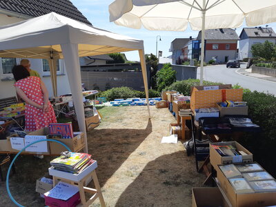 Foto des Albums: Flohmarkt in den Bettendorfer Höfen