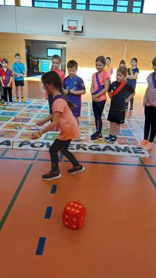 Foto des Albums: Powergame mit den Gorilla Kids