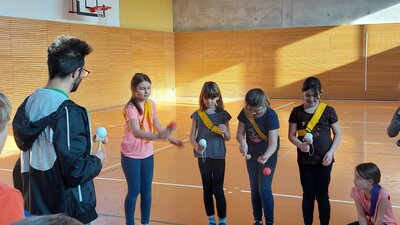Foto des Albums: Powergame mit den Gorilla Kids