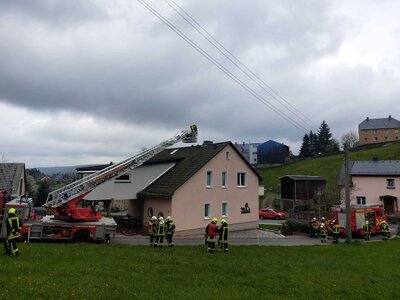Foto des Albums: Brand Mittel - Schornsteinbrand 04/23