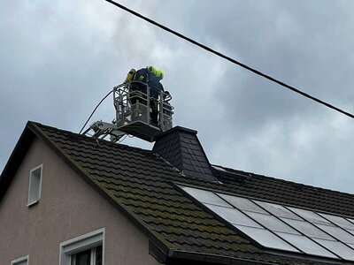 Foto des Albums: Brand Mittel - Schornsteinbrand 04/23