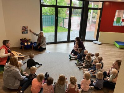 Foto des Albums: Maiandacht der Krippenkinder