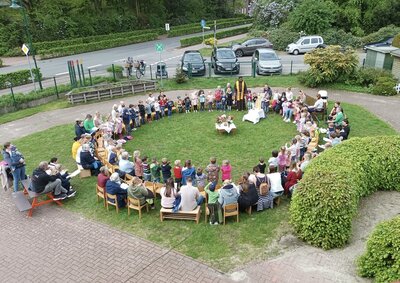 Foto des Albums: Maiandacht im Freien