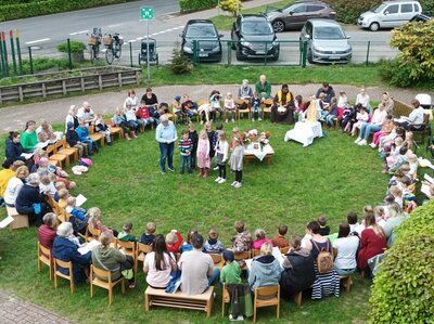 Foto des Albums: Maiandacht im Freien